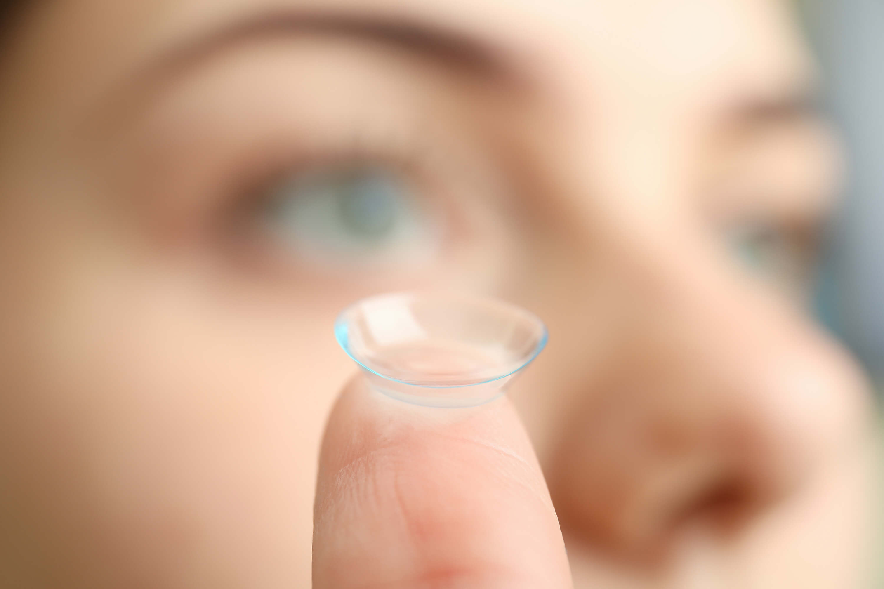 How to succeed with your first contact lenses