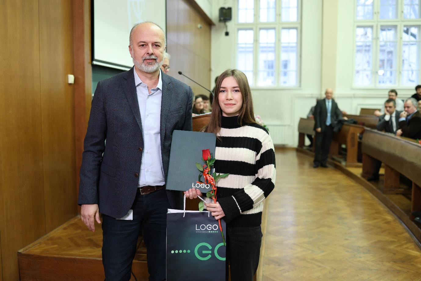 Podr avamo Znanje Gradimo Povezanu Pametnu I Sigurnu Budu nost 