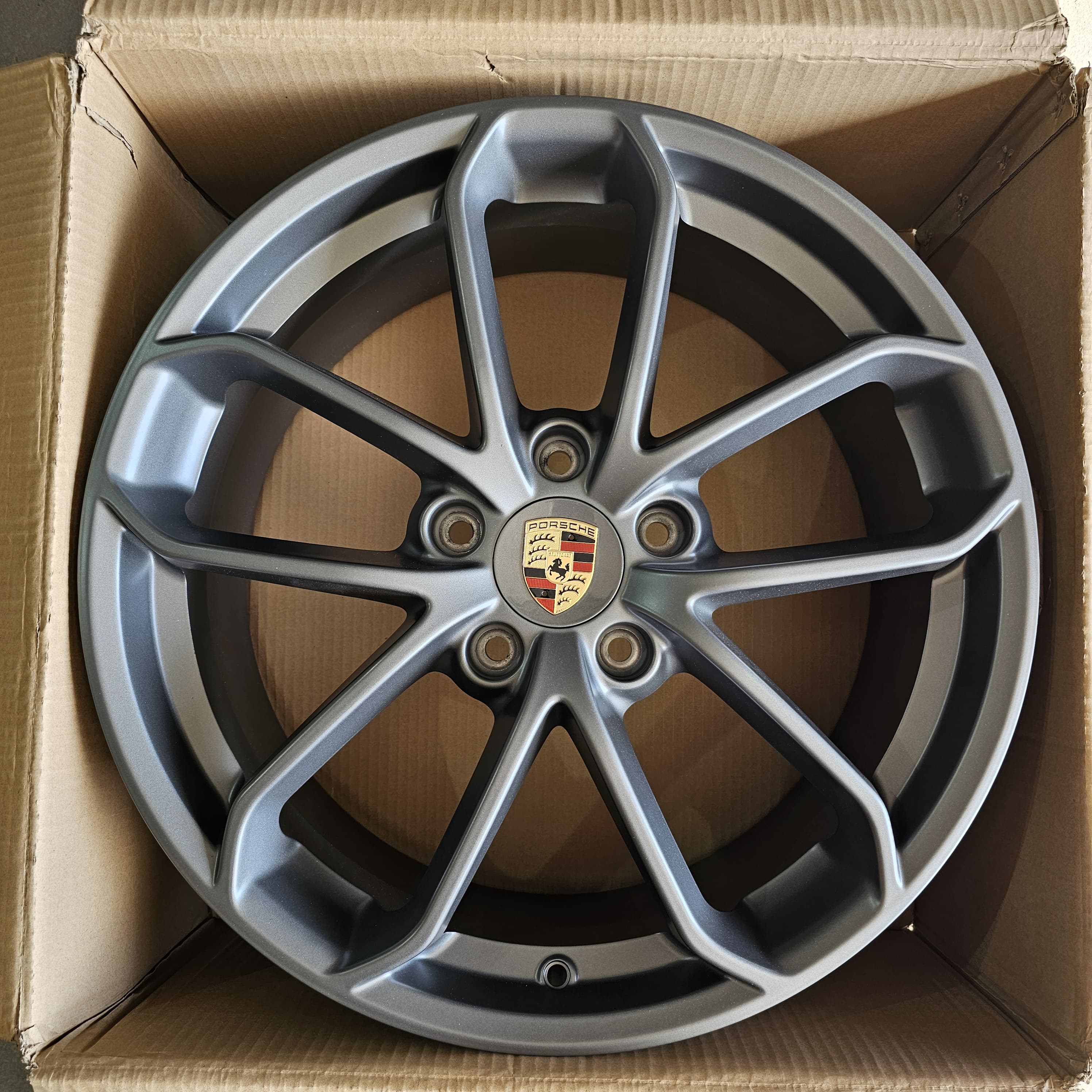 Alu Felne - 11/8.5J x20 ET50/61 5X130