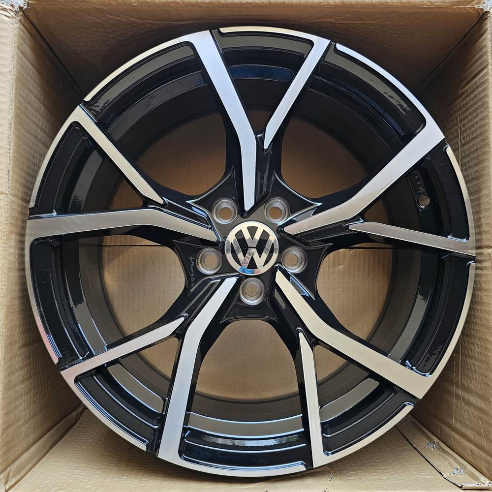 Alu Felne - 7J x17 ET4O 5X100