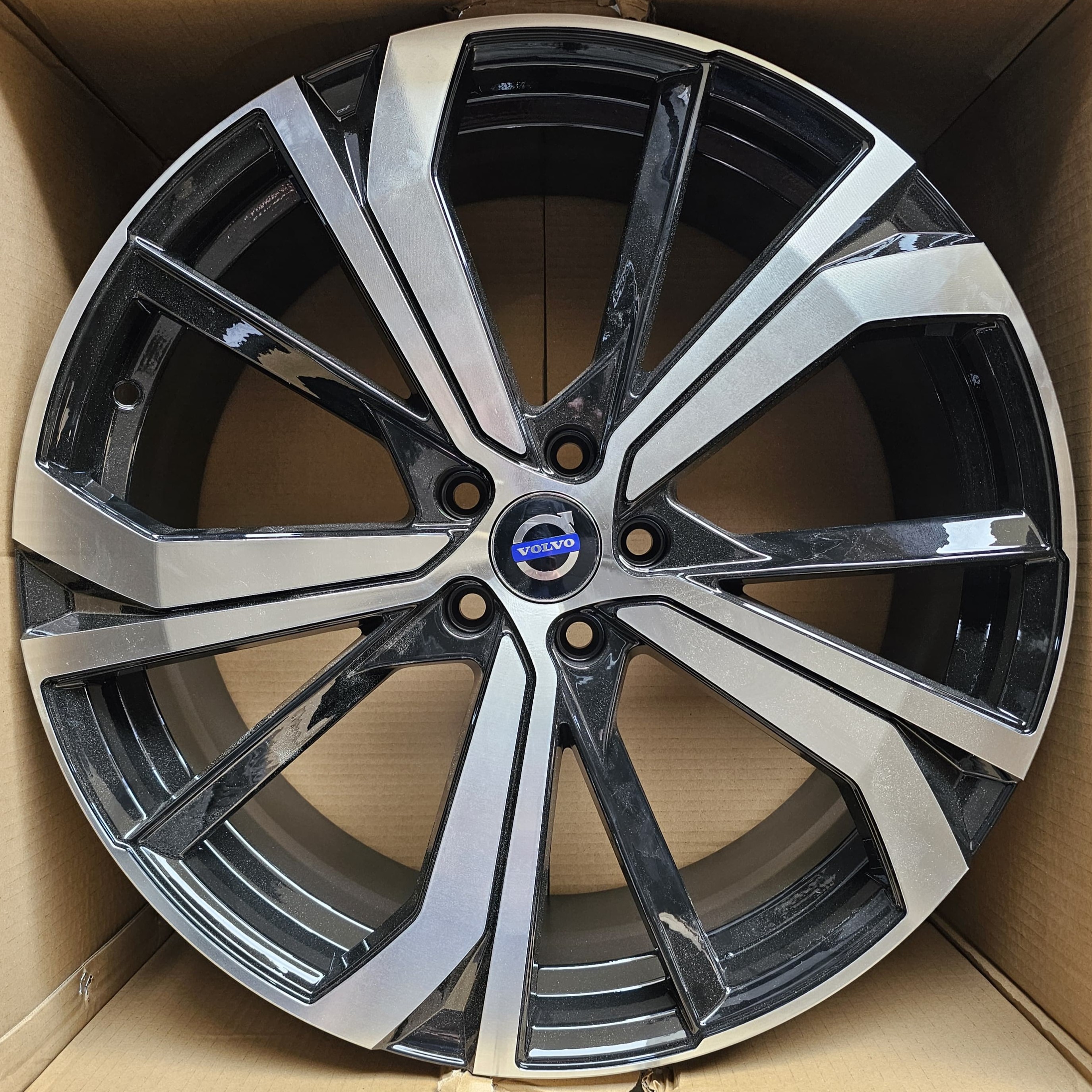 Alu Felne - 8J x20 ET52.5 5X108