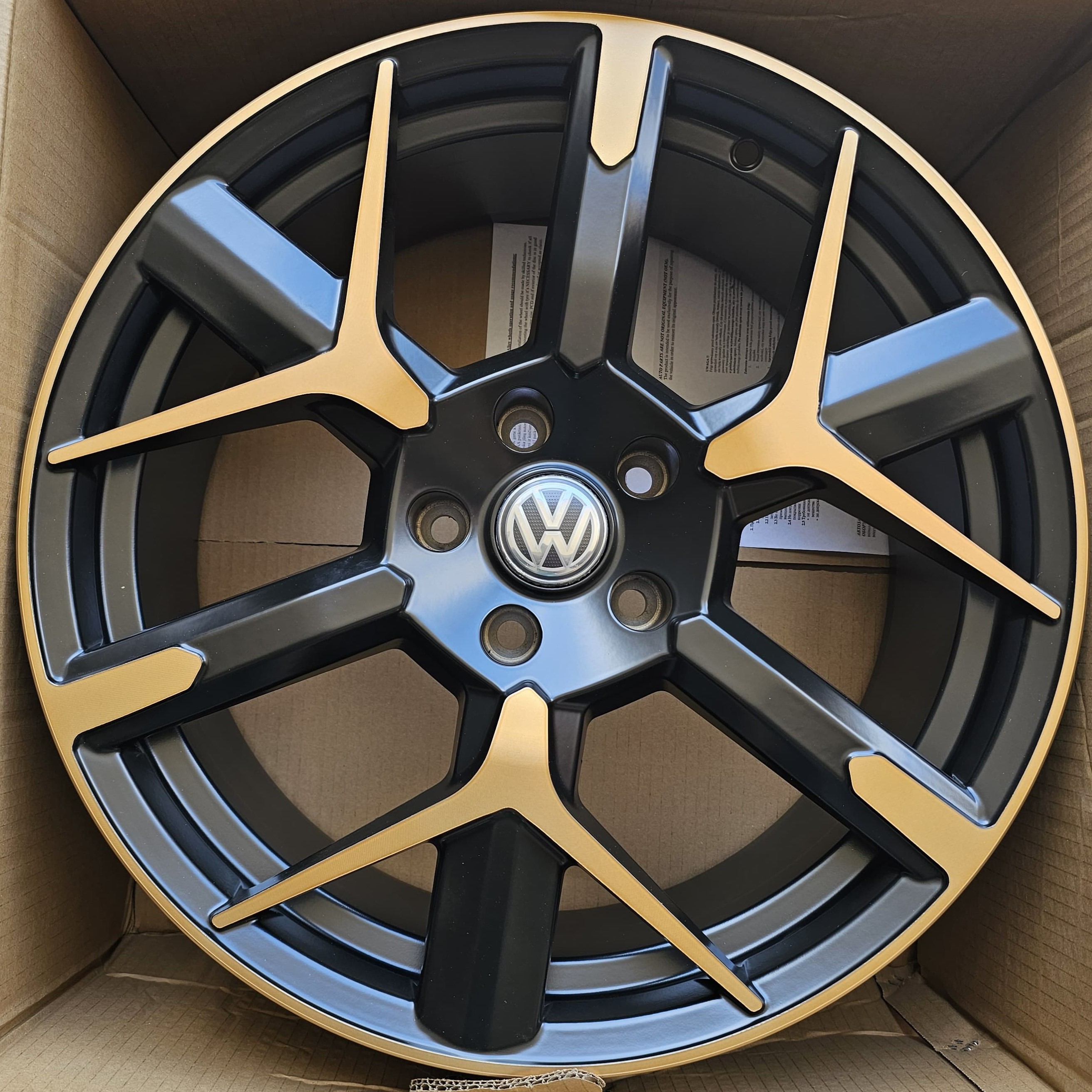 Alu Felne - 8J x18 ET40 5X112