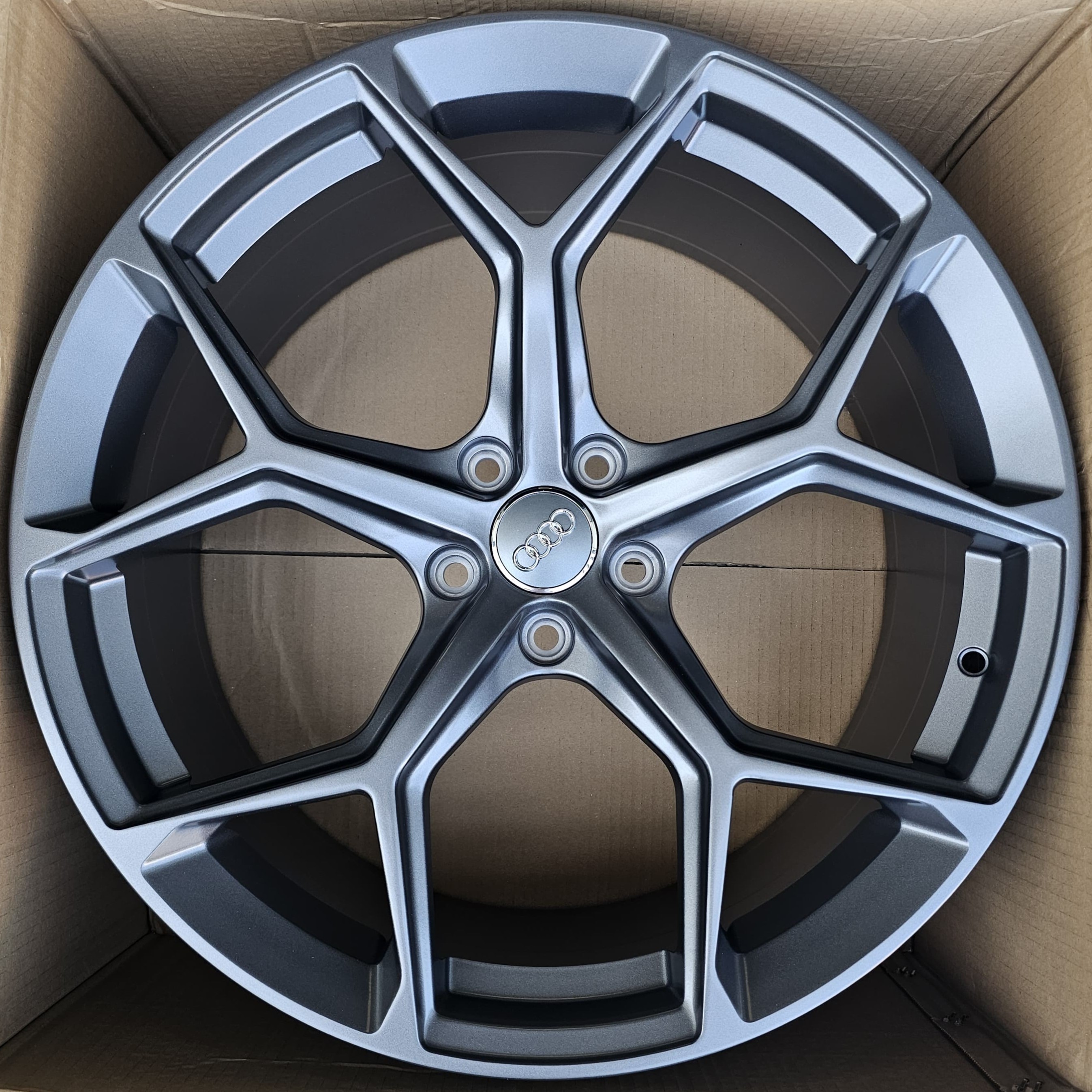 Alu Felne - 9J x20 ET30 5X112