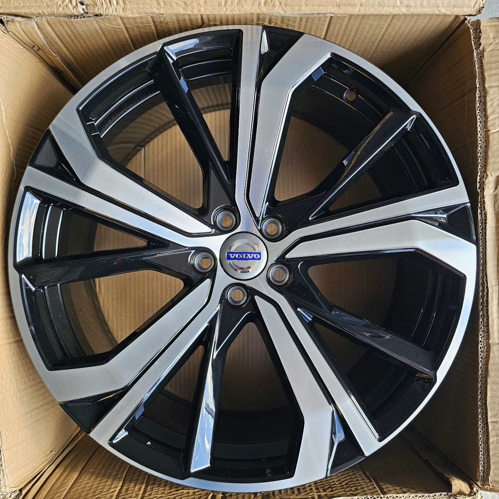 Alu Felne - 8.5j x21 et49.5 5x108