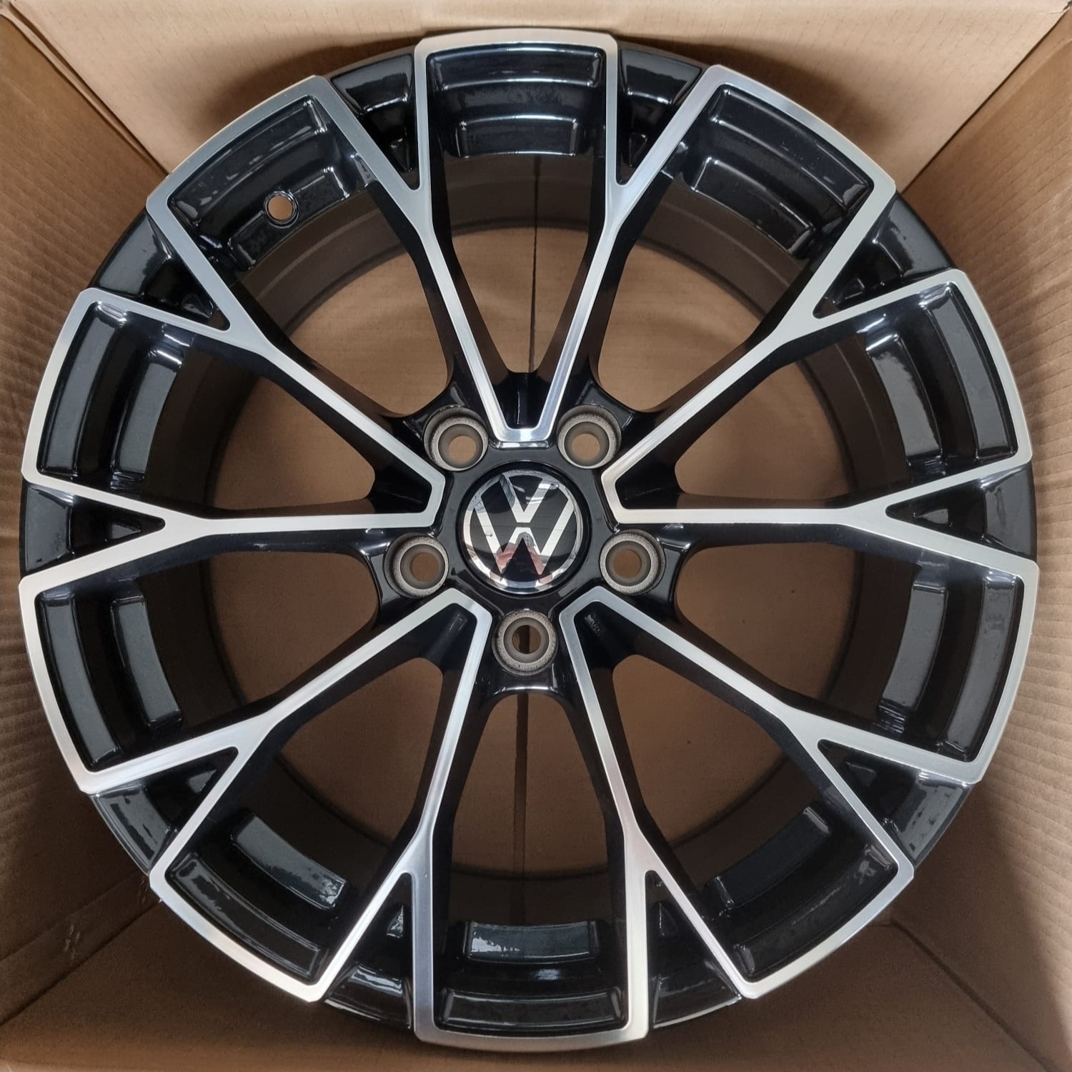 Aluminijumska Felna - 7.5 x17 ET38 5x112