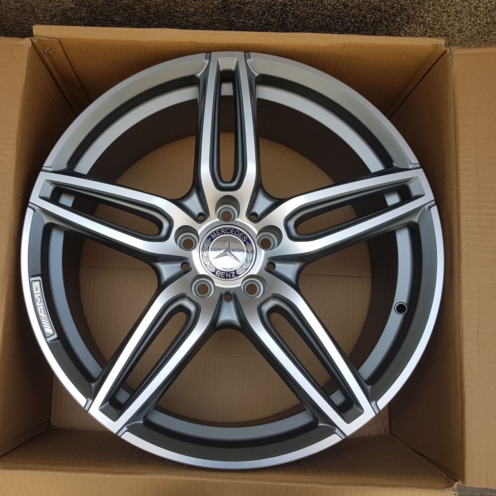 Alu Felne - 8.5j x19.00 ET43 5x112