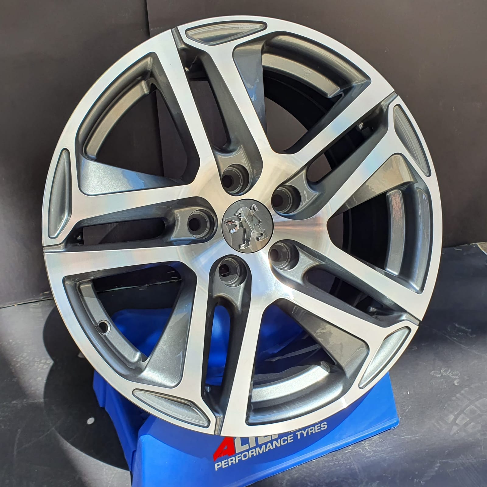 Alu Felne - 7j x16.00 ET35 5X108