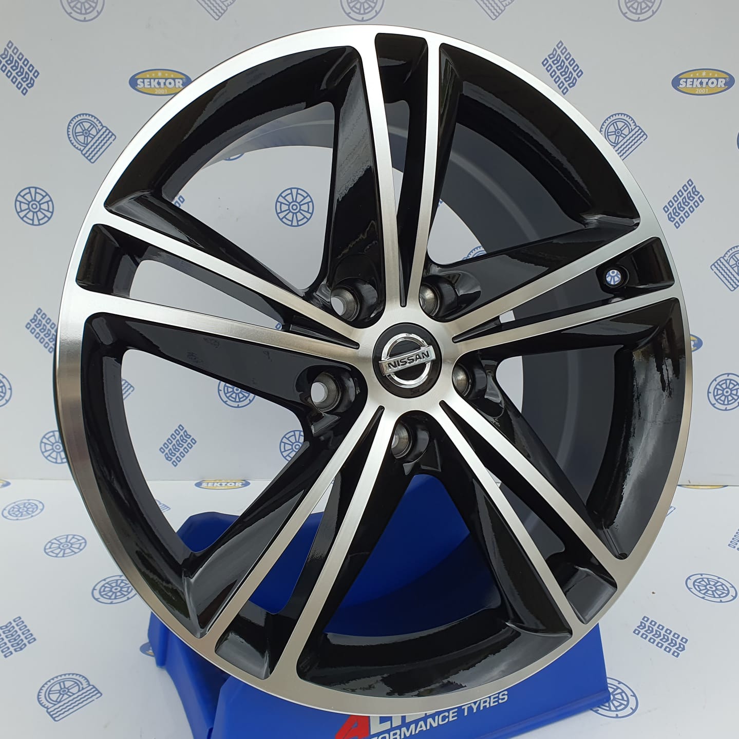 Alu Felne - 7.5J x17 ET38 5X114.3